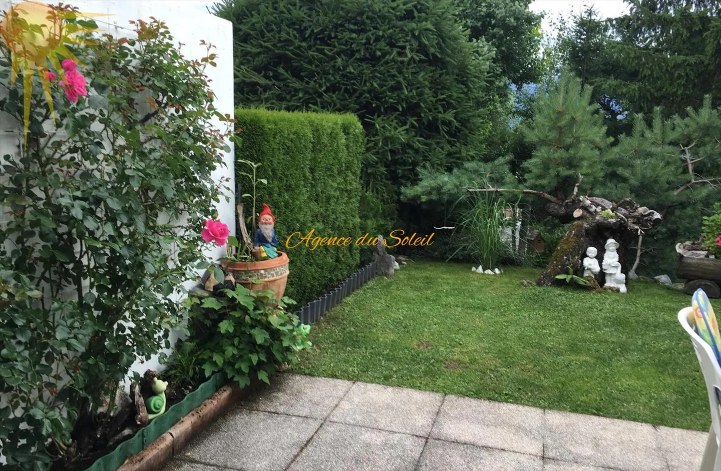 Posizione di prima classe per questo delizioso studio ristrutturato con terrazza/giardino a sud! - Foto 1 di 13