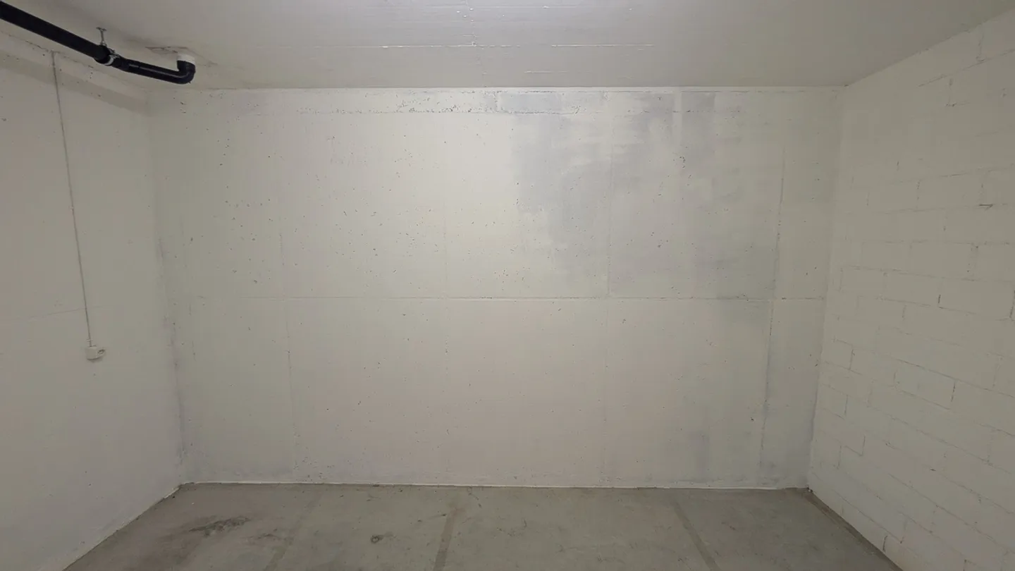 Convenient Storage Space in Neftenbach - Photo 5 of 11