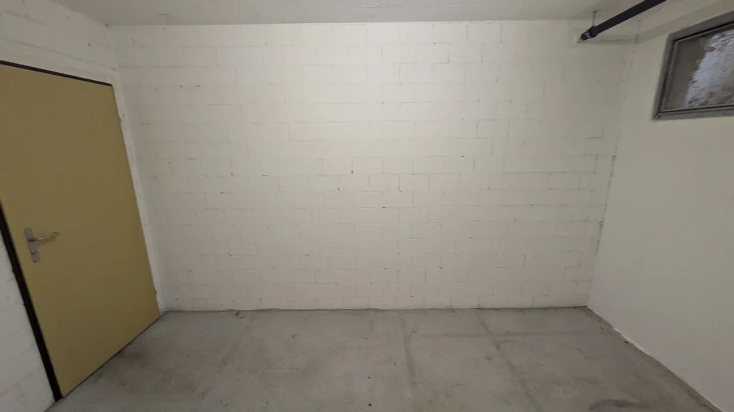 Convenient Storage Space in Neftenbach - Photo 7 of 11