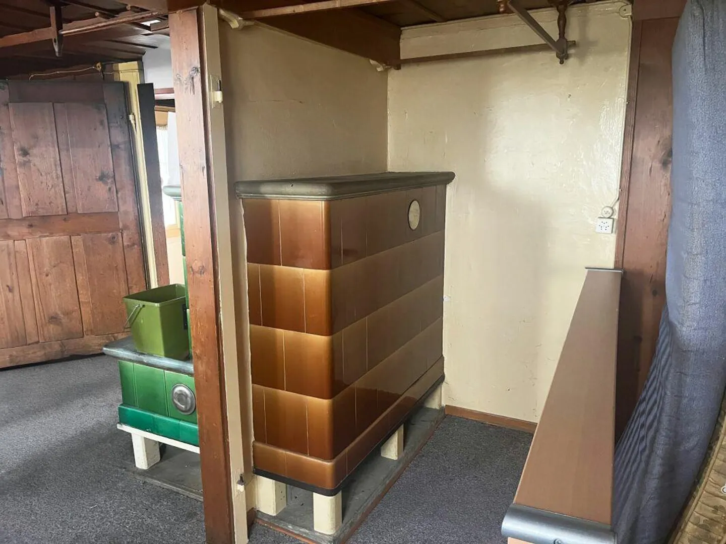 Former farmhouse in building rights and leasehold land - Photo 4 of 12