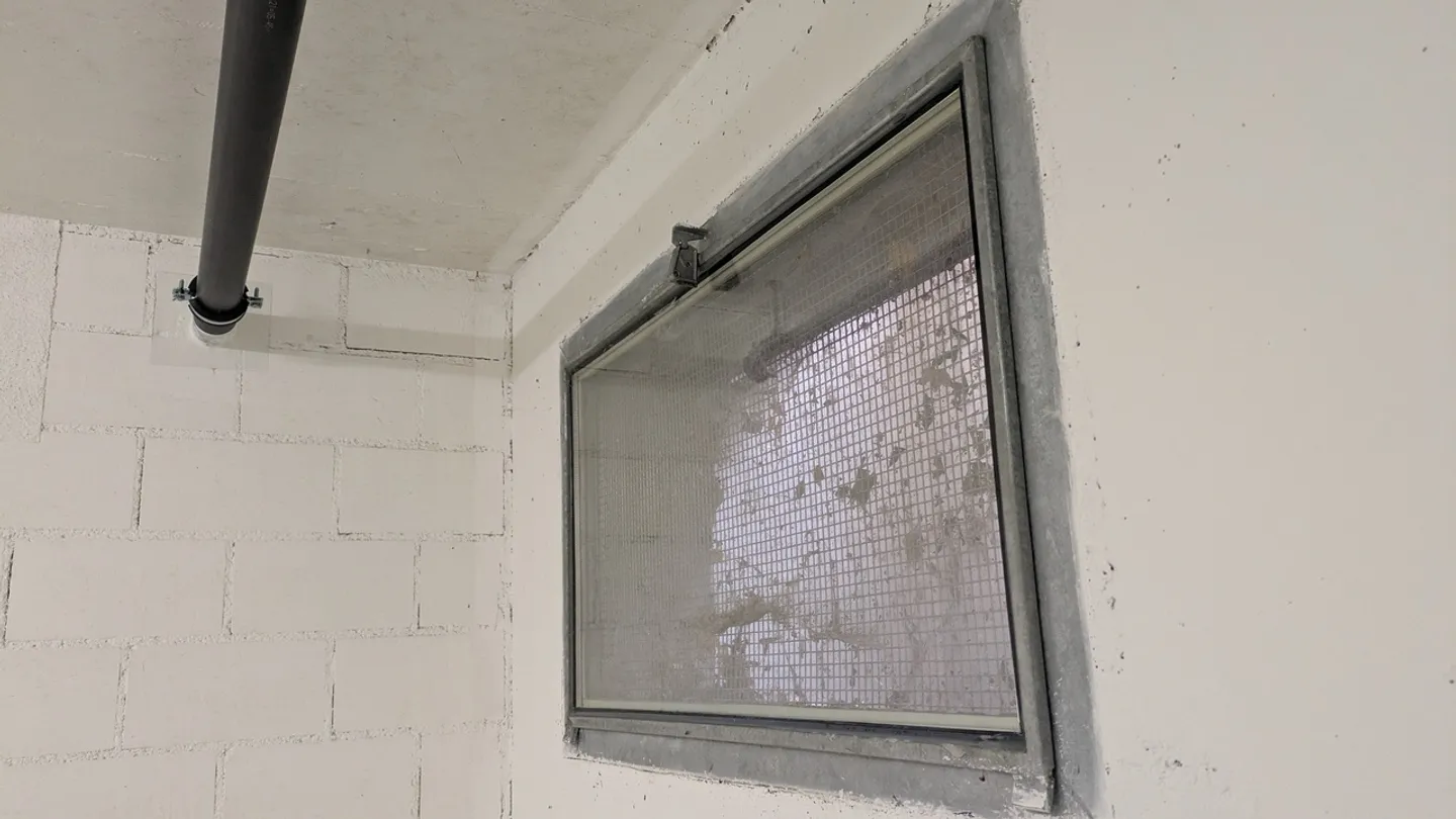 Convenient Storage Space in Neftenbach - Photo 11 of 11