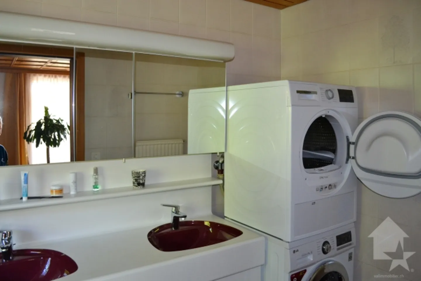 Magnificent apartment 4.5 of 100m2 with 1 additional bedroom in the basement - Photo 9 of 20