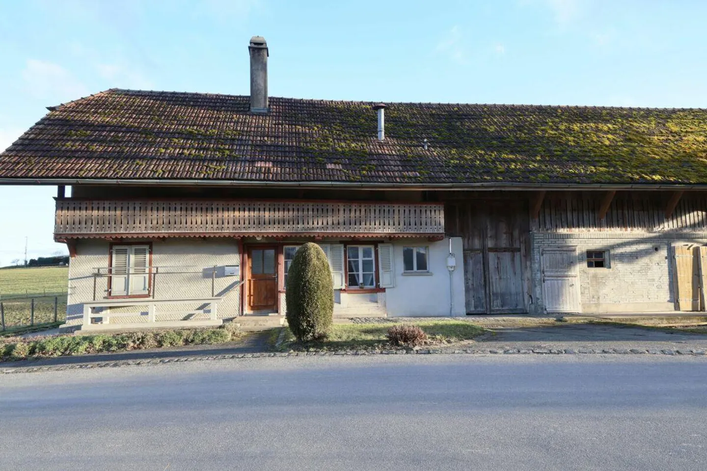 Former farmhouse in building rights and leasehold land - Photo 12 of 12