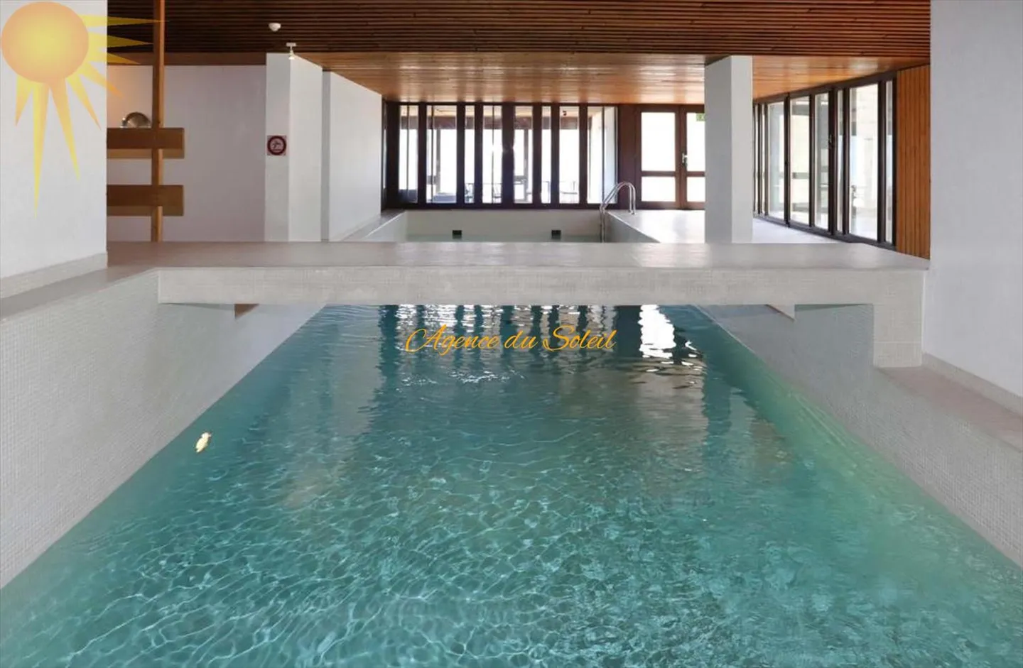 Posizione di prima classe per questo delizioso studio ristrutturato con terrazza/giardino a sud! - Foto 9 di 13