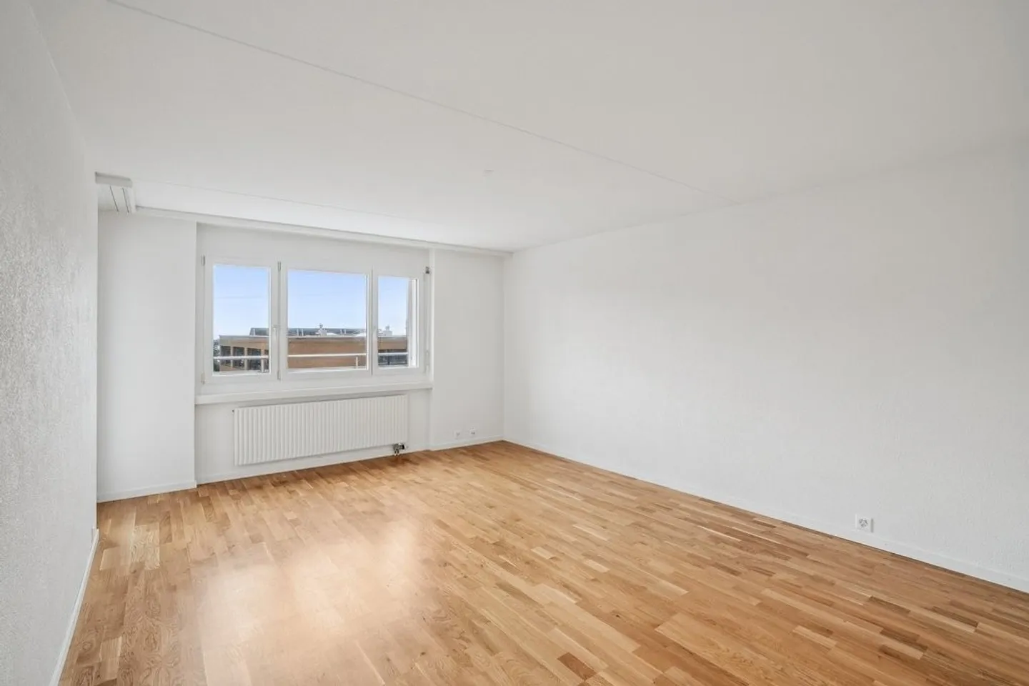 4-room apartment for rent - Photo 4 of 11