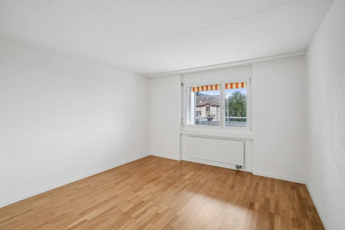 4-room apartment for rent - Photo 6 of 11