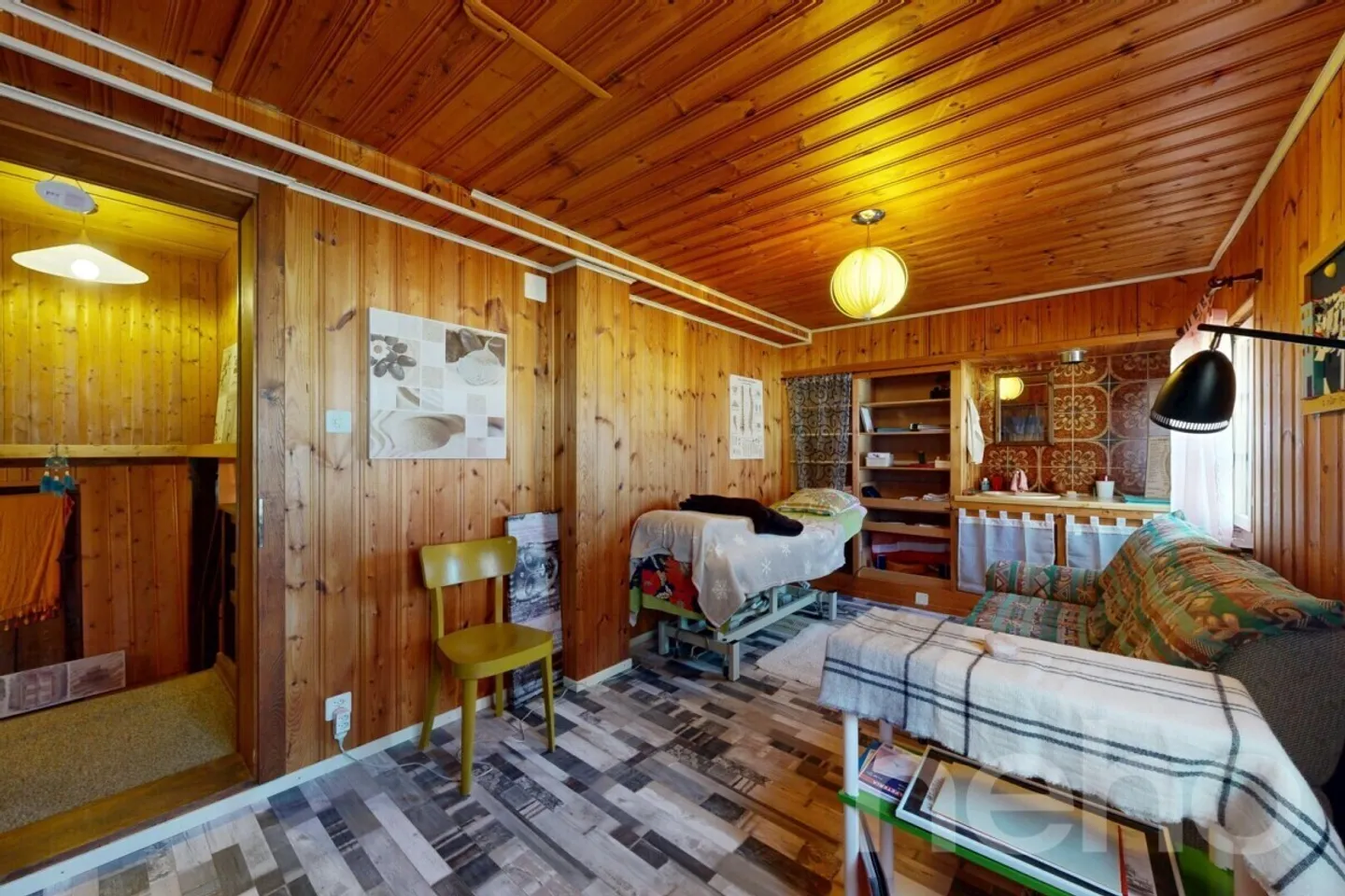 Geräumiges Haus mit großem Potenzial in ruhiger Lage - Foto 9 von 12