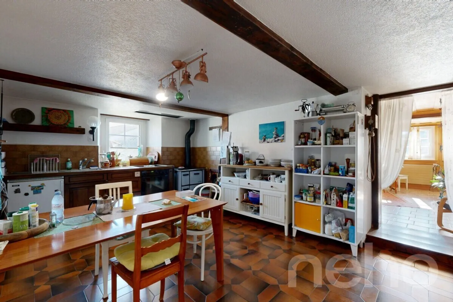 Geräumiges Haus mit großem Potenzial in ruhiger Lage - Foto 5 von 12