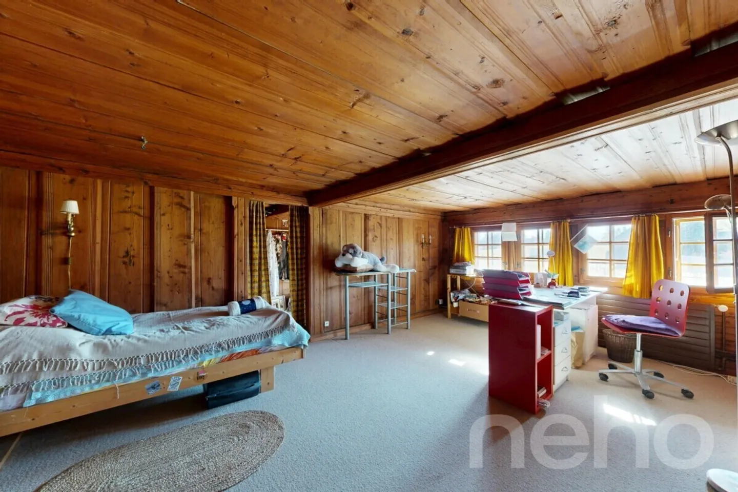 Geräumiges Haus mit großem Potenzial in ruhiger Lage - Foto 8 von 12