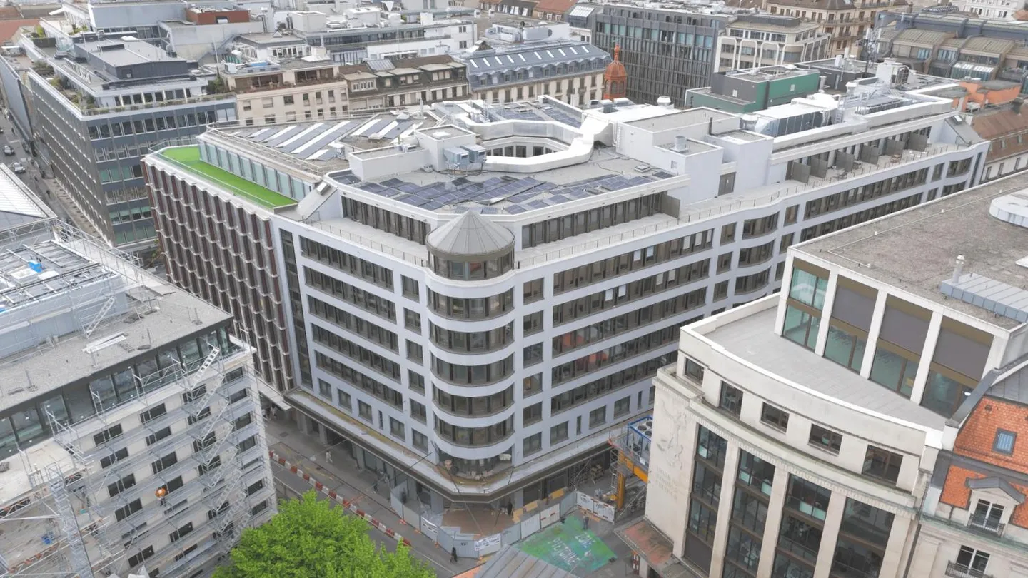 In un edificio ristrutturato, nel cuore di Rue du Rhône a Ginevra, spazi per uffici premium e aree attraenti - Foto 2 di 12
