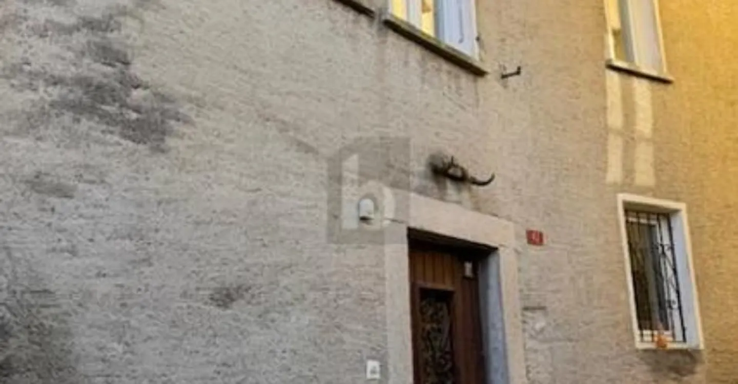 SPACIEUSE MAISON DE VILLAGE - Photo 1 of 6