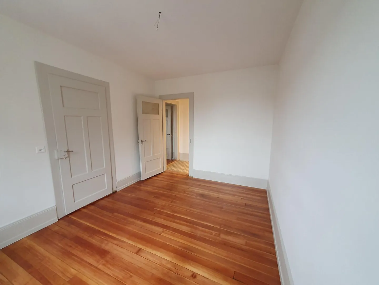 Appartamento 3.5 stanze completamente ristrutturato allo Schwäbistor in affitto - Foto 8 di 10