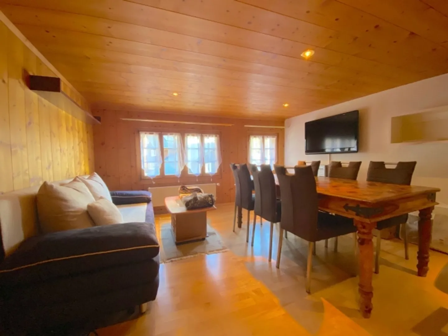 Appartement 5.5 pièces à louer dans le centre du village de Hospental - Photo 5 sur 9