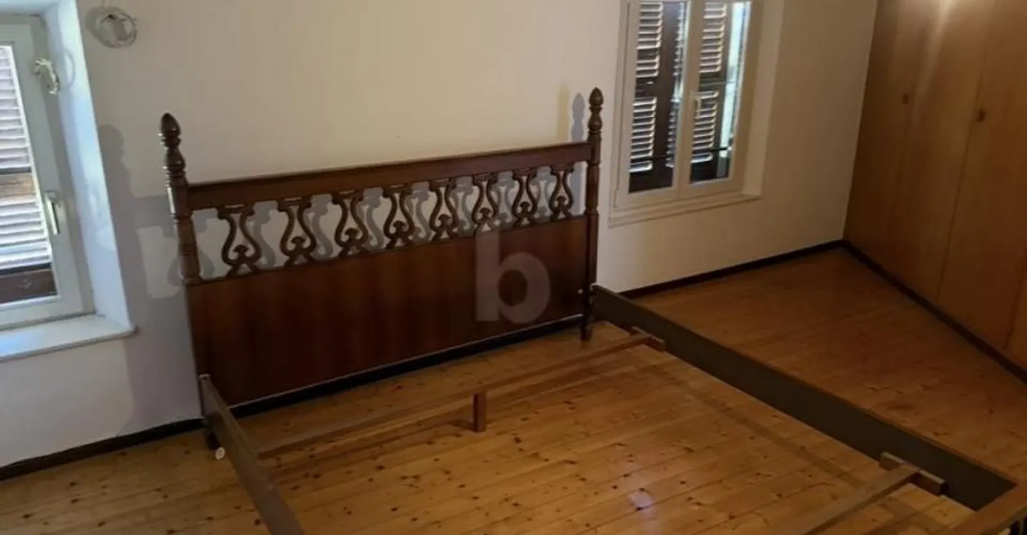 SPACIEUSE MAISON DE VILLAGE - Photo 4 of 6
