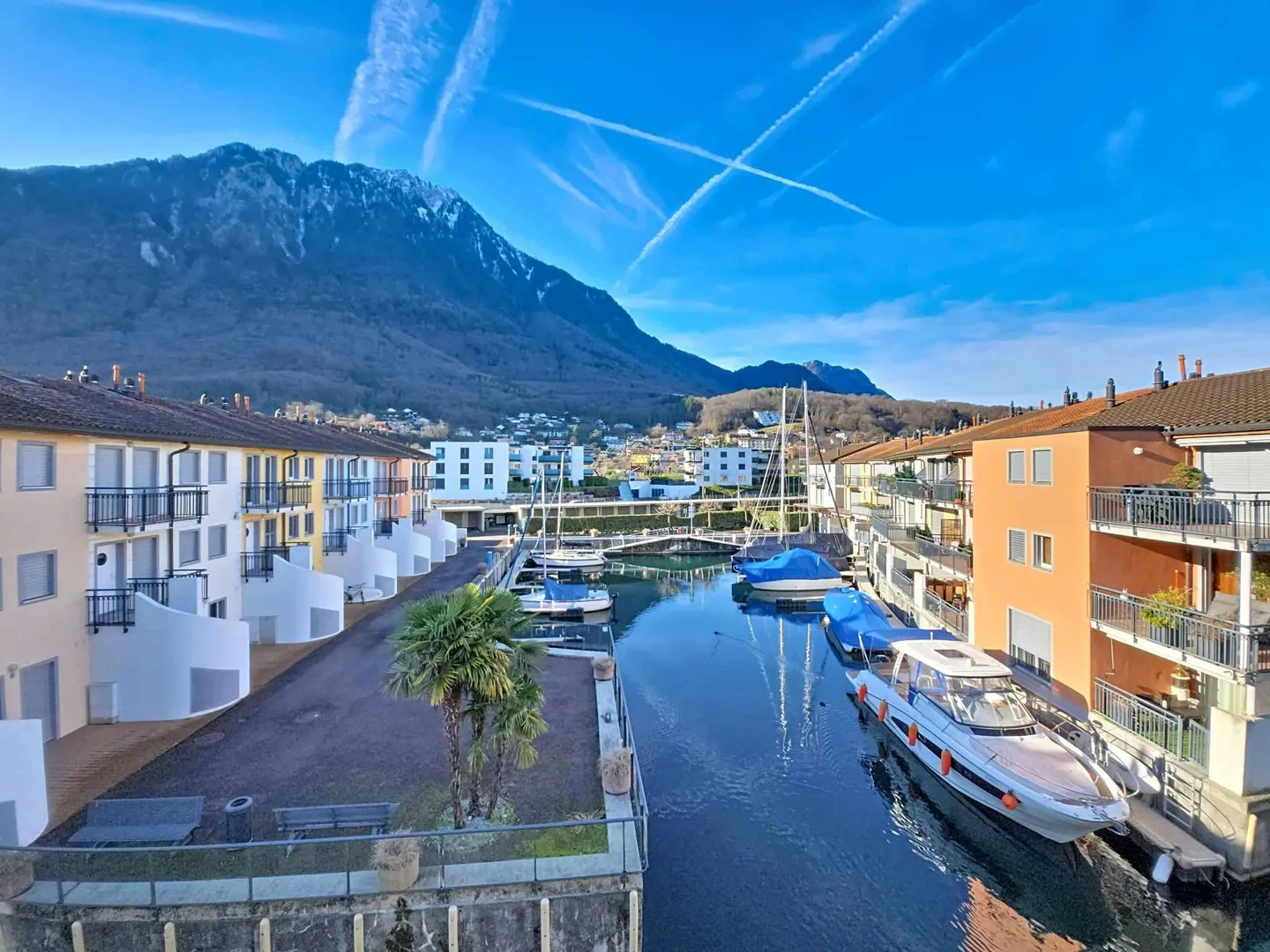 Exclusive! Beautiful and bright 3-room apartment with mooring - Photo 11 of 11