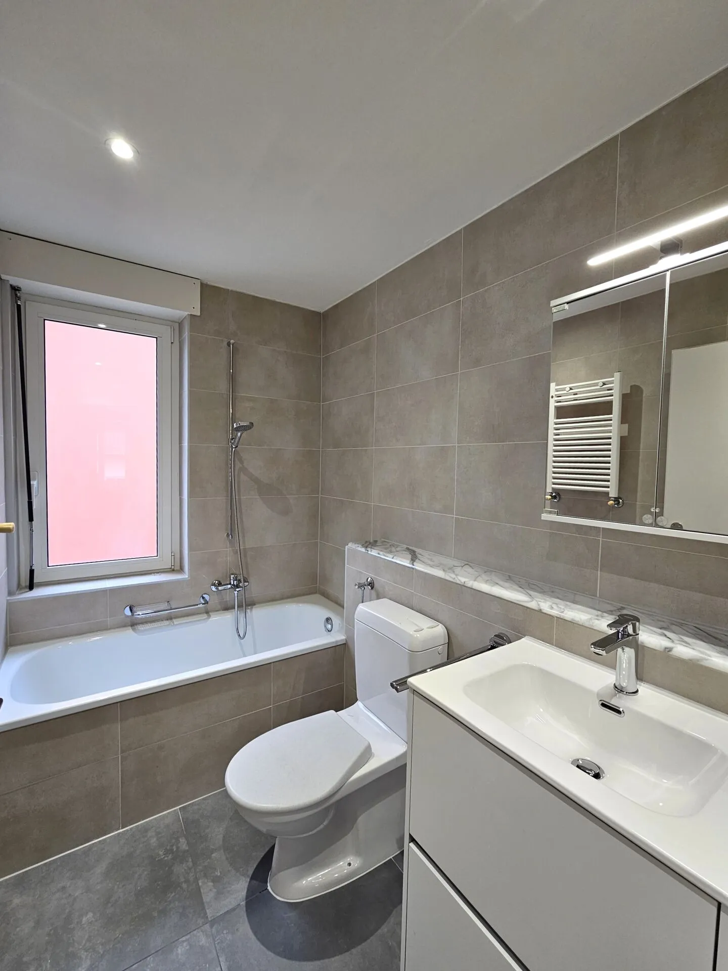 3,5 Lokale renoviert mit Balkon - Foto 7 von 8