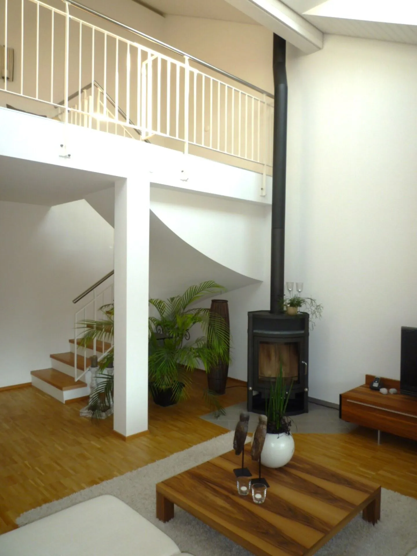 Luminoso appartamento duplex di 5,5 stanze in posizione centrale - Foto 3 di 15