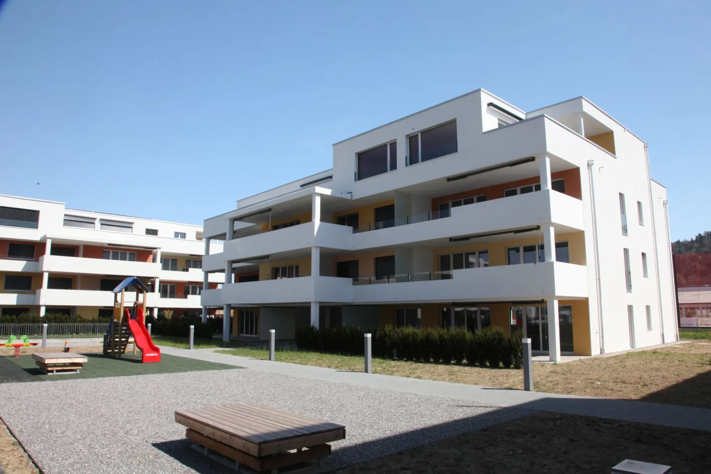 Appartement spacieux de 4,5 pièces dans un quartier familial ! - Photo 1 sur 13