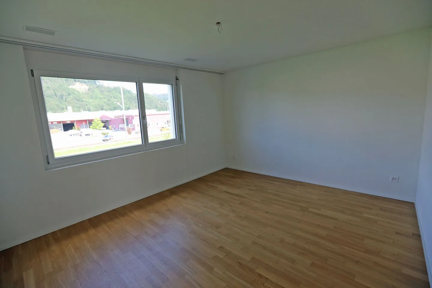 Appartement spacieux de 4,5 pièces dans un quartier familial ! - Photo 9 sur 13