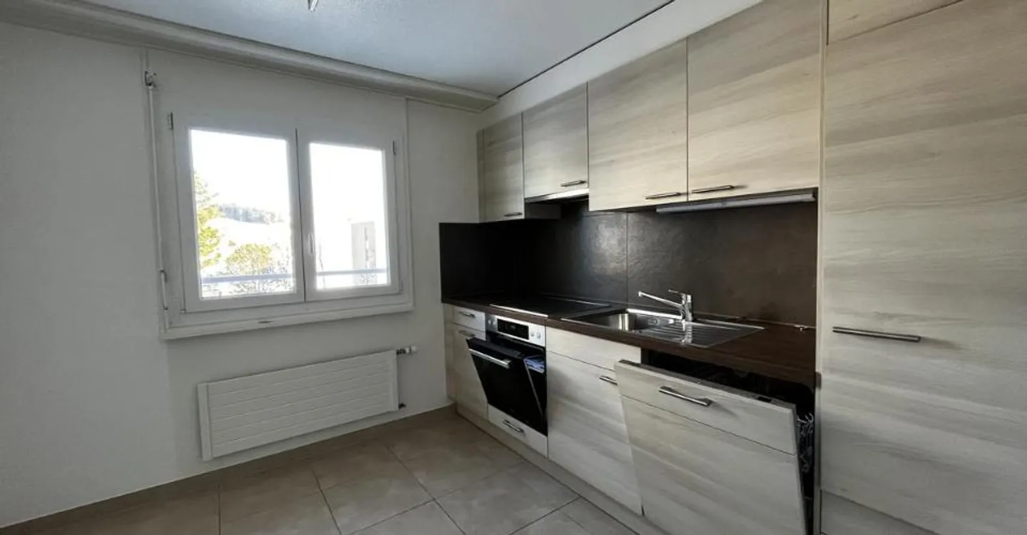 3,5 renovierte Zimmer mit Balkon - Foto 2 von 6