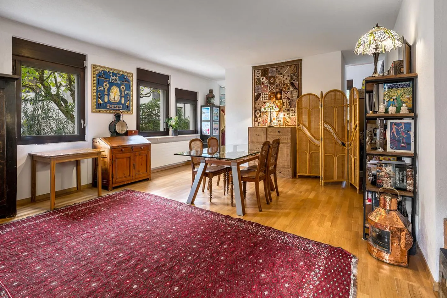 Vaste maison jumelle dans un écrin verdoyant - Photo 4 of 11