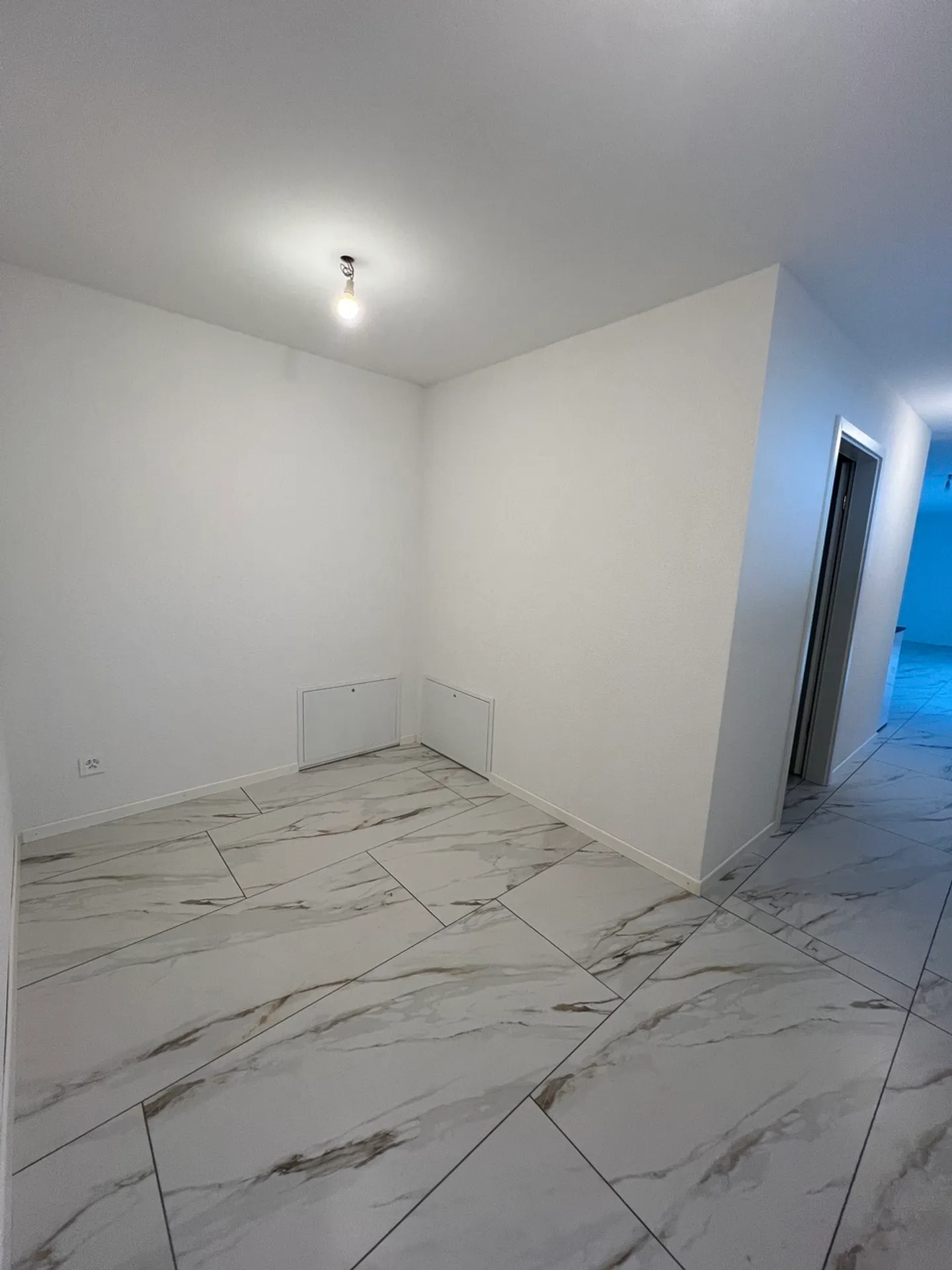 Modernes Apartment mit Terrasse - Foto 3 von 11