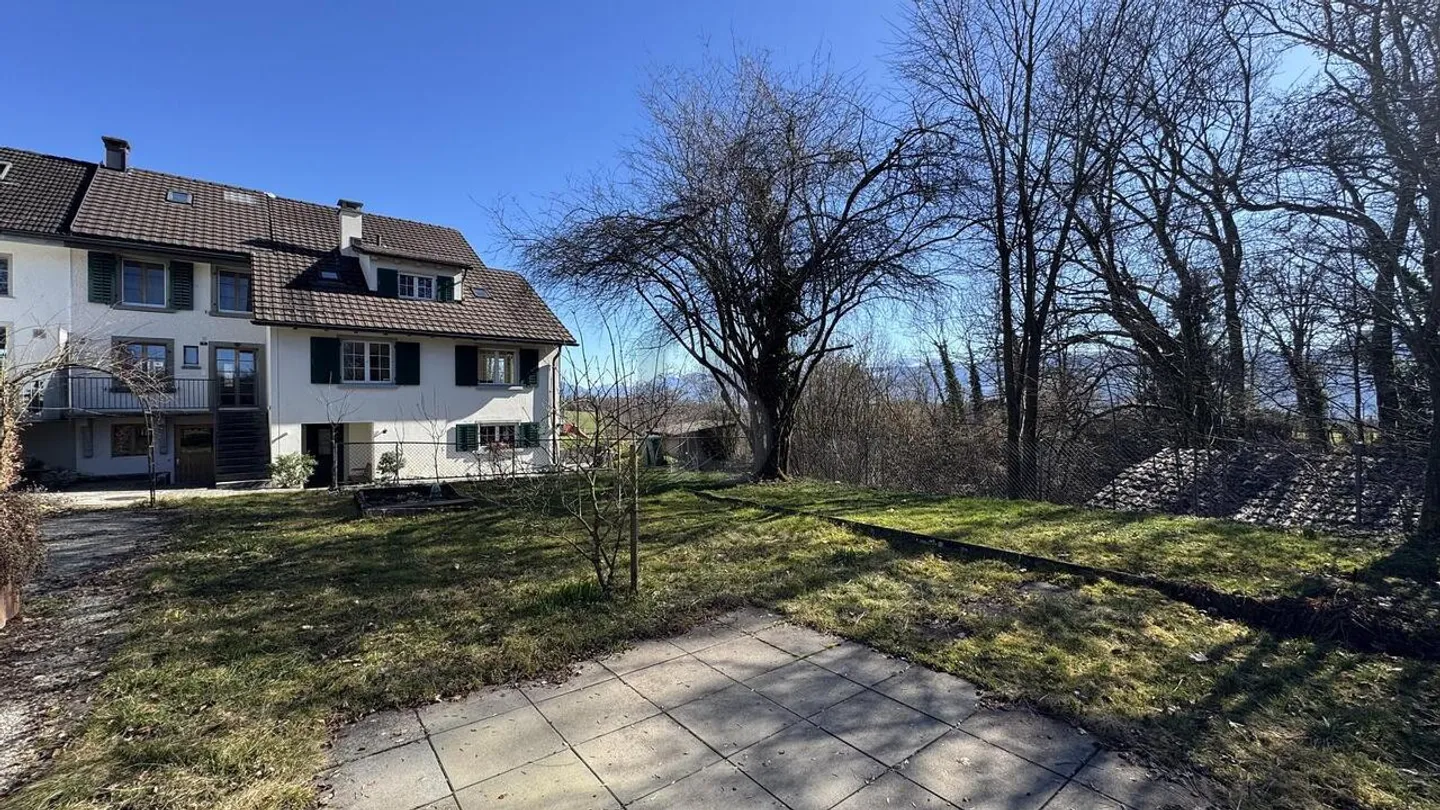 Family Paradise in a Quiet, Sunny Location - Photo 5 of 6