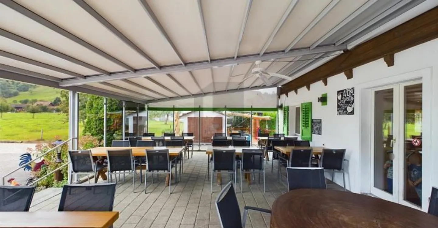 RESTAURANT TRADITIONNEL RÉNOVÉ AVEC 25 PLACES DE PARKING - Photo 2 sur 6