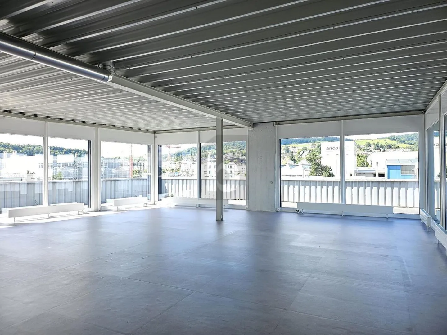 UFFICIO LOFT IN POSIZIONE TOP CON TERRAZZA - Foto 2 di 6