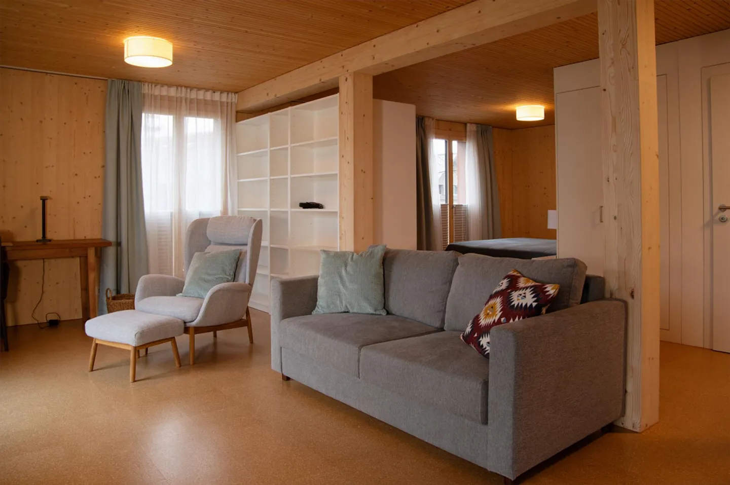 Sonniges Loft zum Wohnen und Arbeiten - Foto 3 von 8