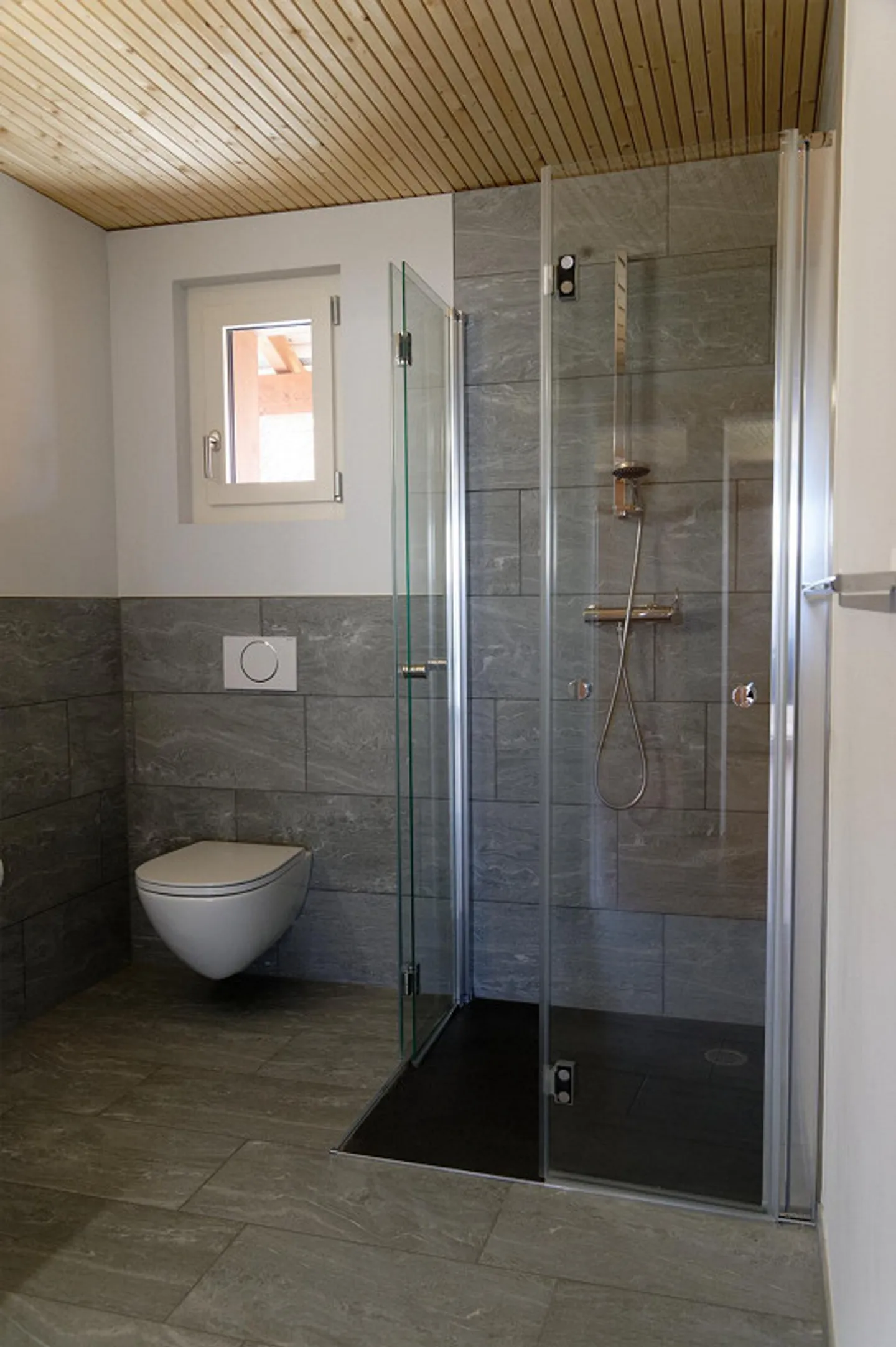 Sonniges Loft zum Wohnen und Arbeiten - Foto 8 von 8