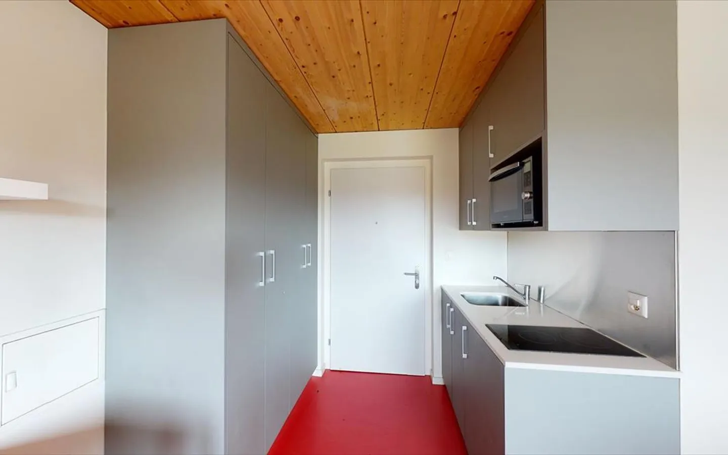 Studio per Studenti in Edificio Moderno - Foto 2 di 11