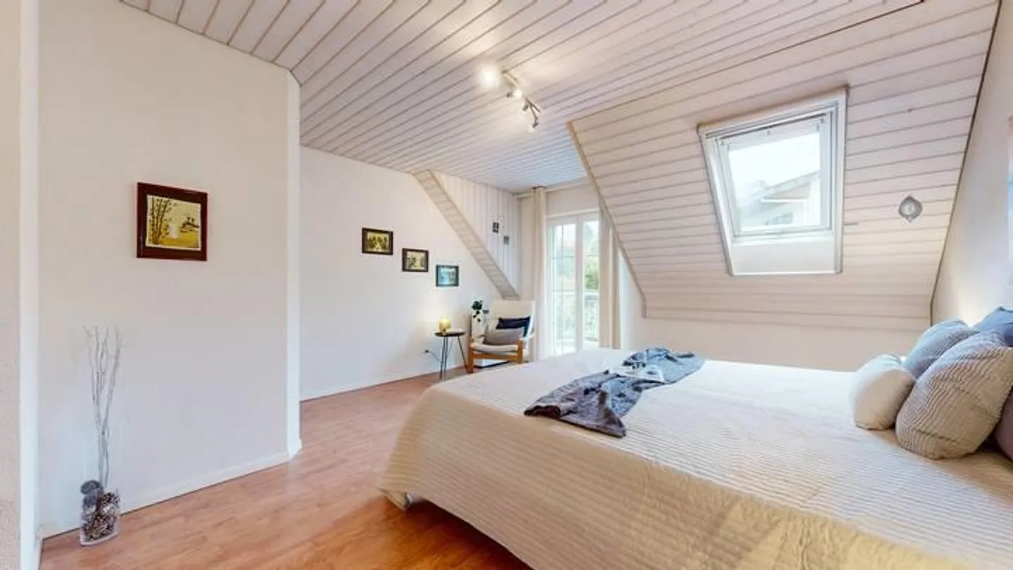 Charmantes Einfamilienhaus mit Turmerker - Foto 5 von 9