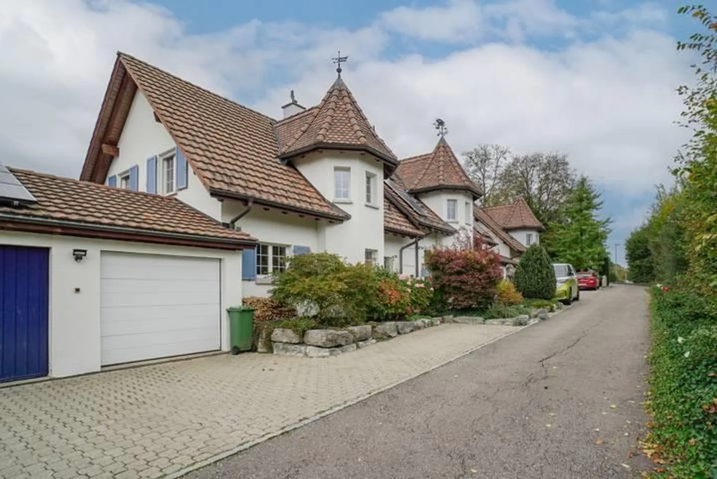 Charmantes Einfamilienhaus mit Turmerker - Foto 8 von 9