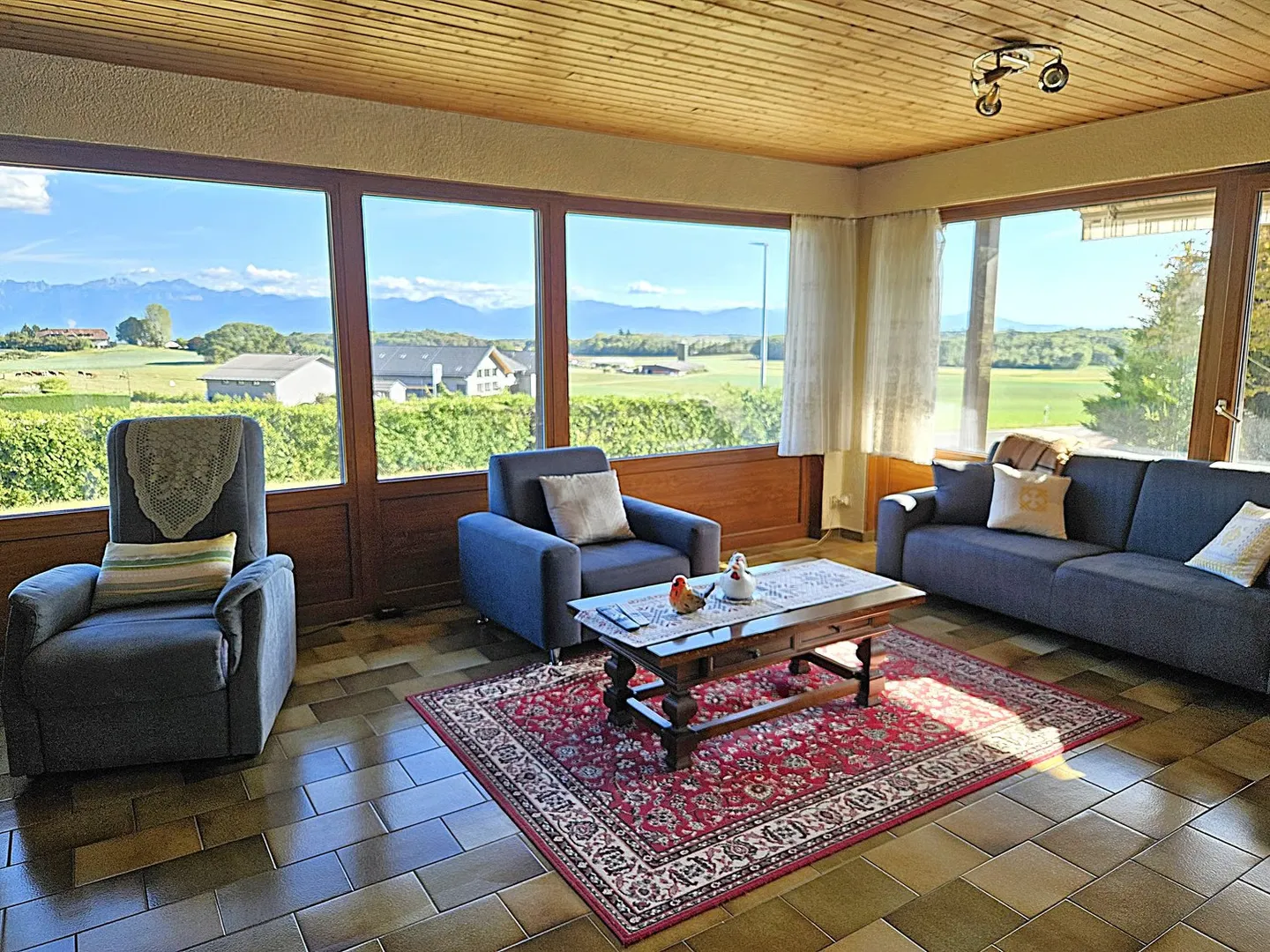Villa indipendente con magnifica vista sulla campagna e sulle Alpi - Foto 7 di 16