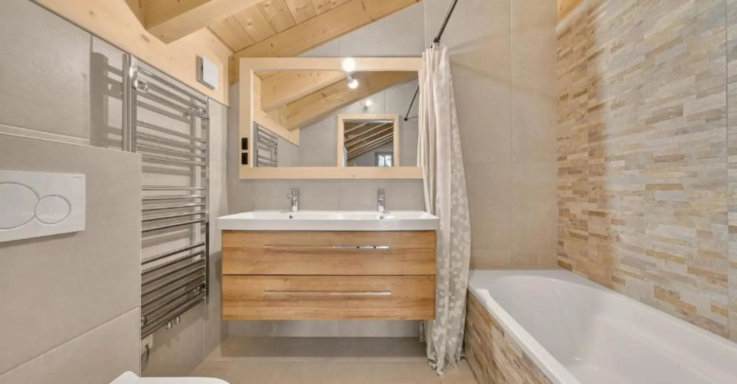 Duplex de standing - Photo 8 of 10