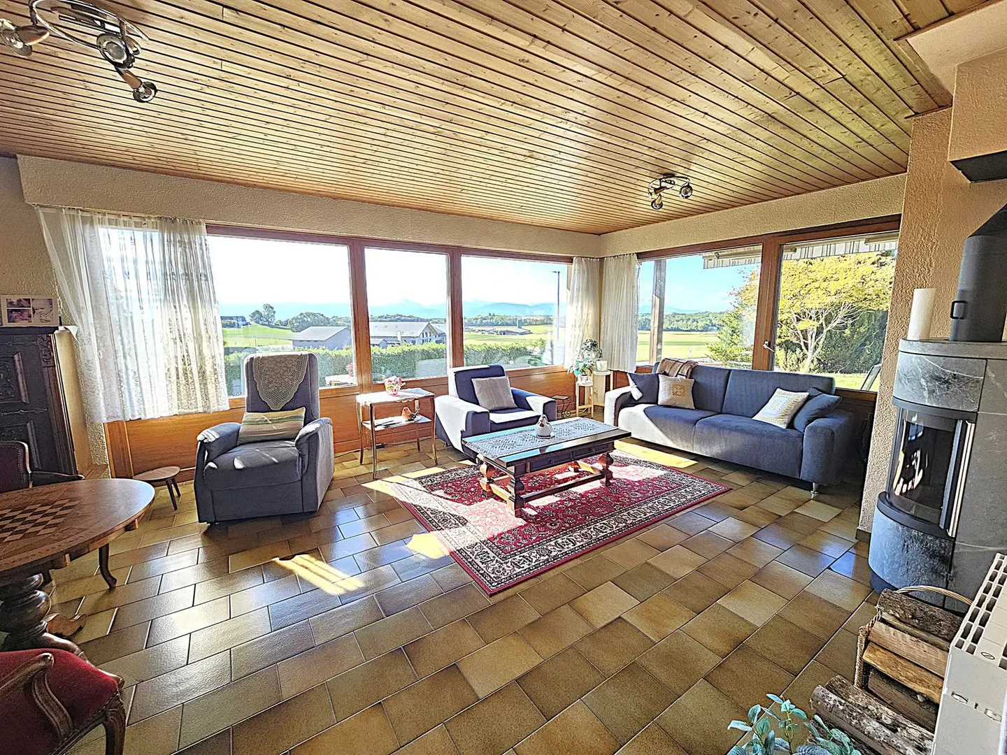 Villa indipendente con magnifica vista sulla campagna e sulle Alpi - Foto 8 di 16