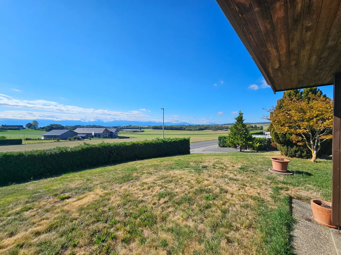 Villa indipendente con magnifica vista sulla campagna e sulle Alpi - Foto 13 di 16