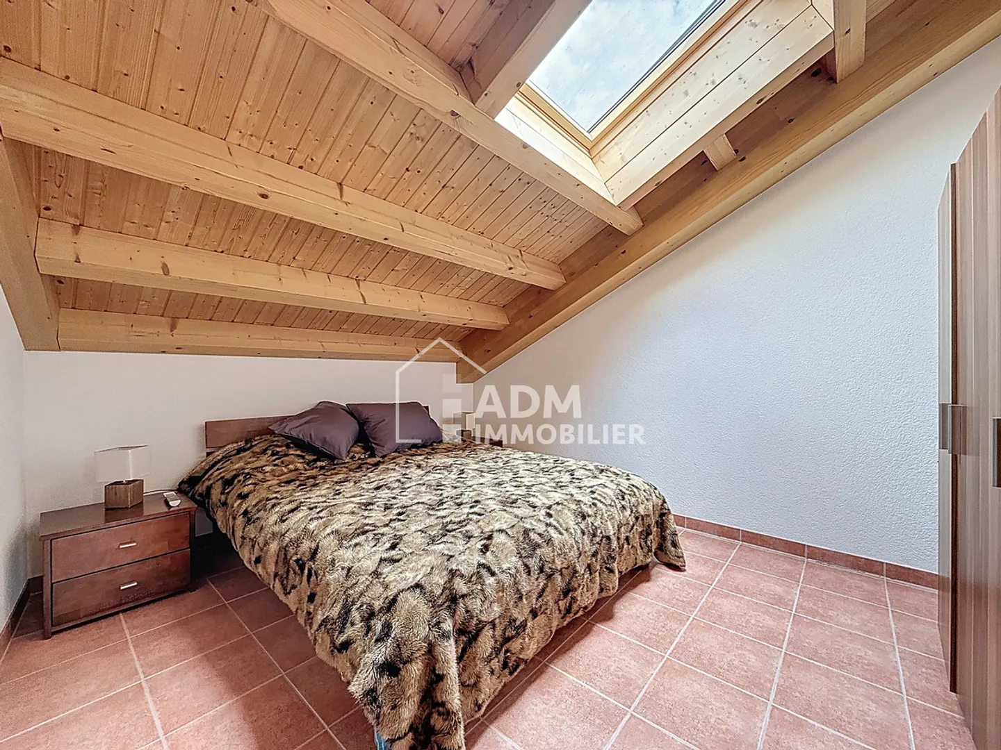 Saillon, 4.5-Room Duplex Apartment in the Spa Complex - Photo 8 of 14