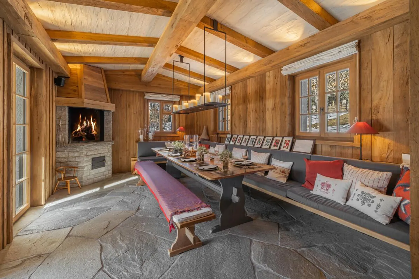 Chalet esclusivo, completamente ristrutturato con vista sulle montagne soleggiate a Klosters - Foto 2 di 4