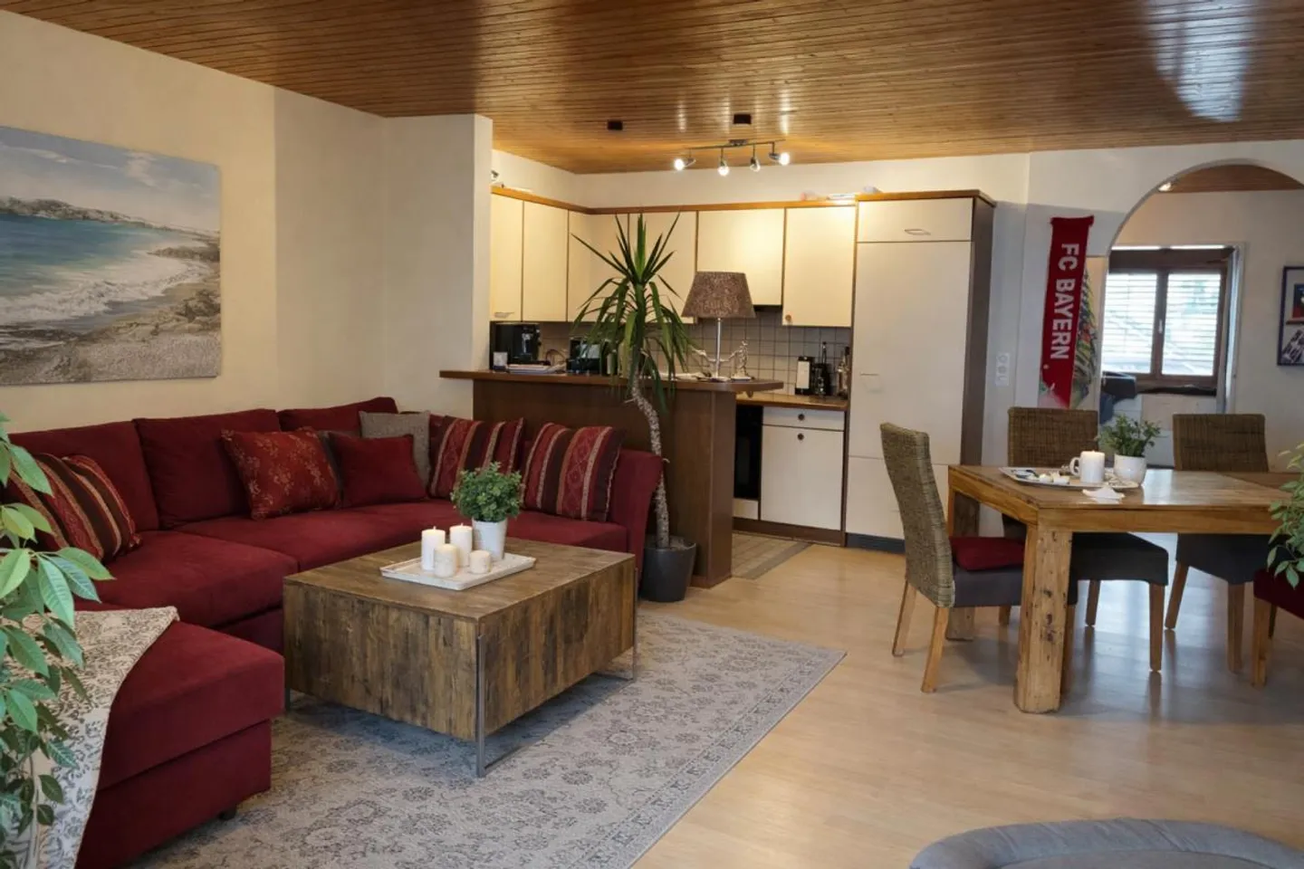 Charmante Wohnung mit Balkon - Foto 2 von 8