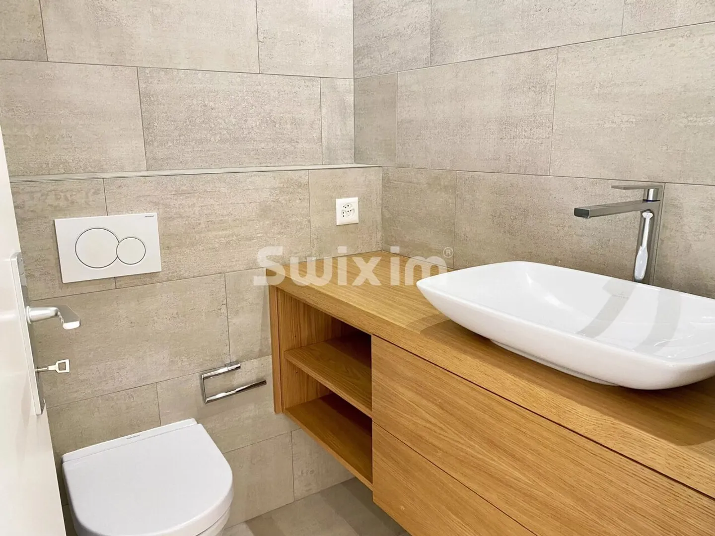 Appartement rénové de caractère - Photo 6 sur 13