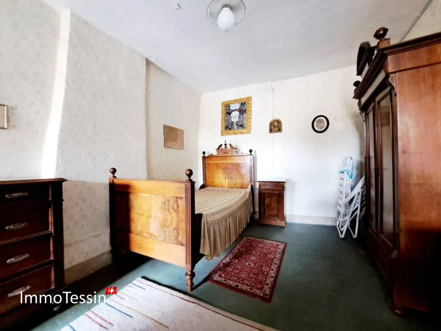Affascinante casa di villaggio ticinese con ampio cortile interno e terrazza a un prezzo eccezionale in una posizione ambita - Foto 5 di 13