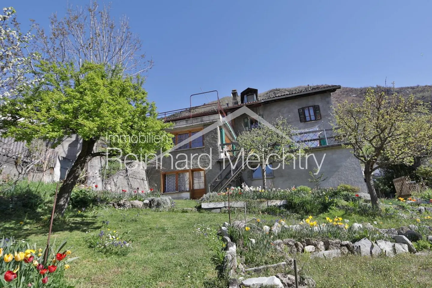 Charmante Maison Bi-Familiale - Photo 2 sur 15