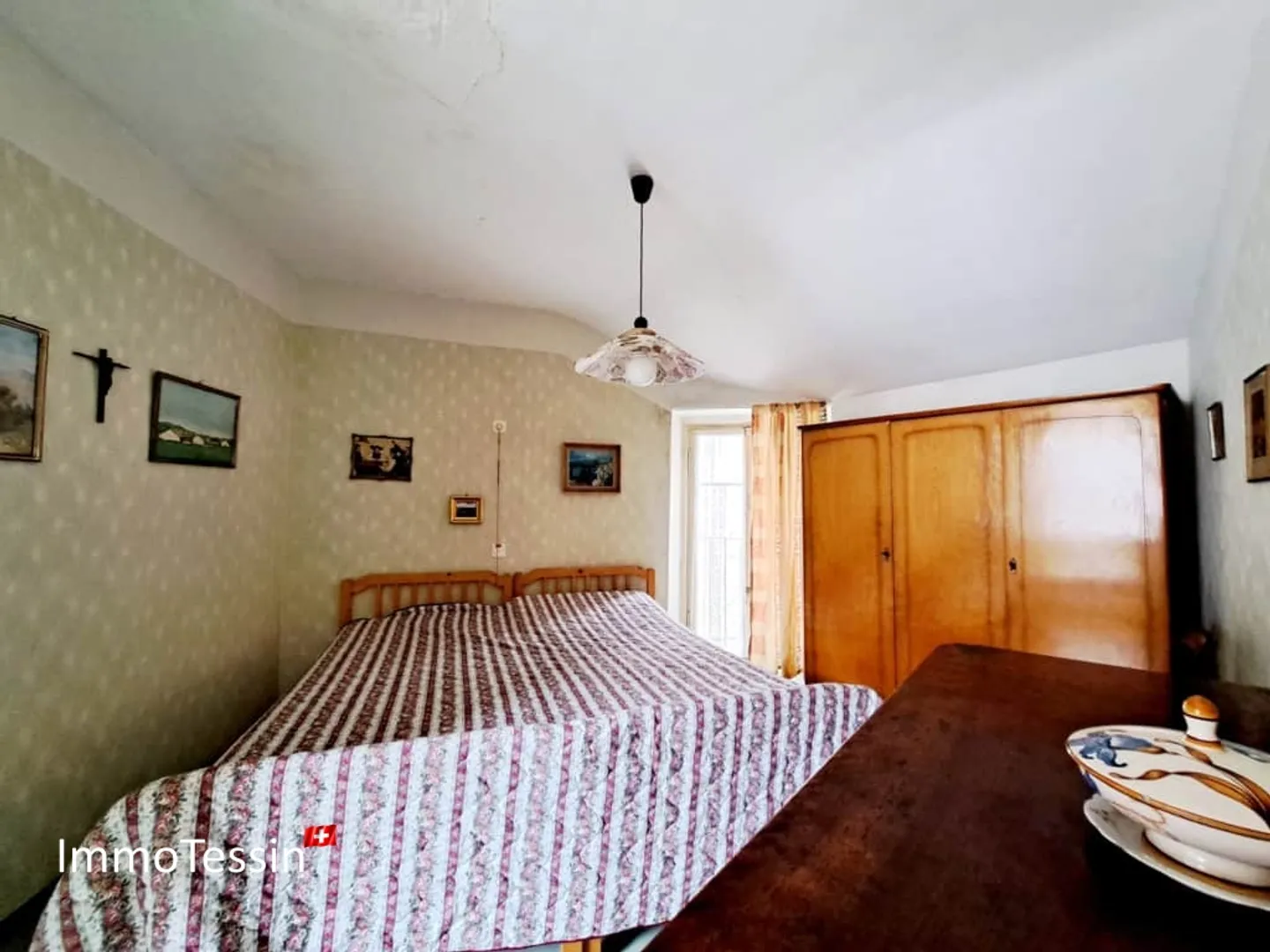 Affascinante casa di villaggio ticinese con ampio cortile interno e terrazza a un prezzo eccezionale in una posizione ambita - Foto 13 di 13