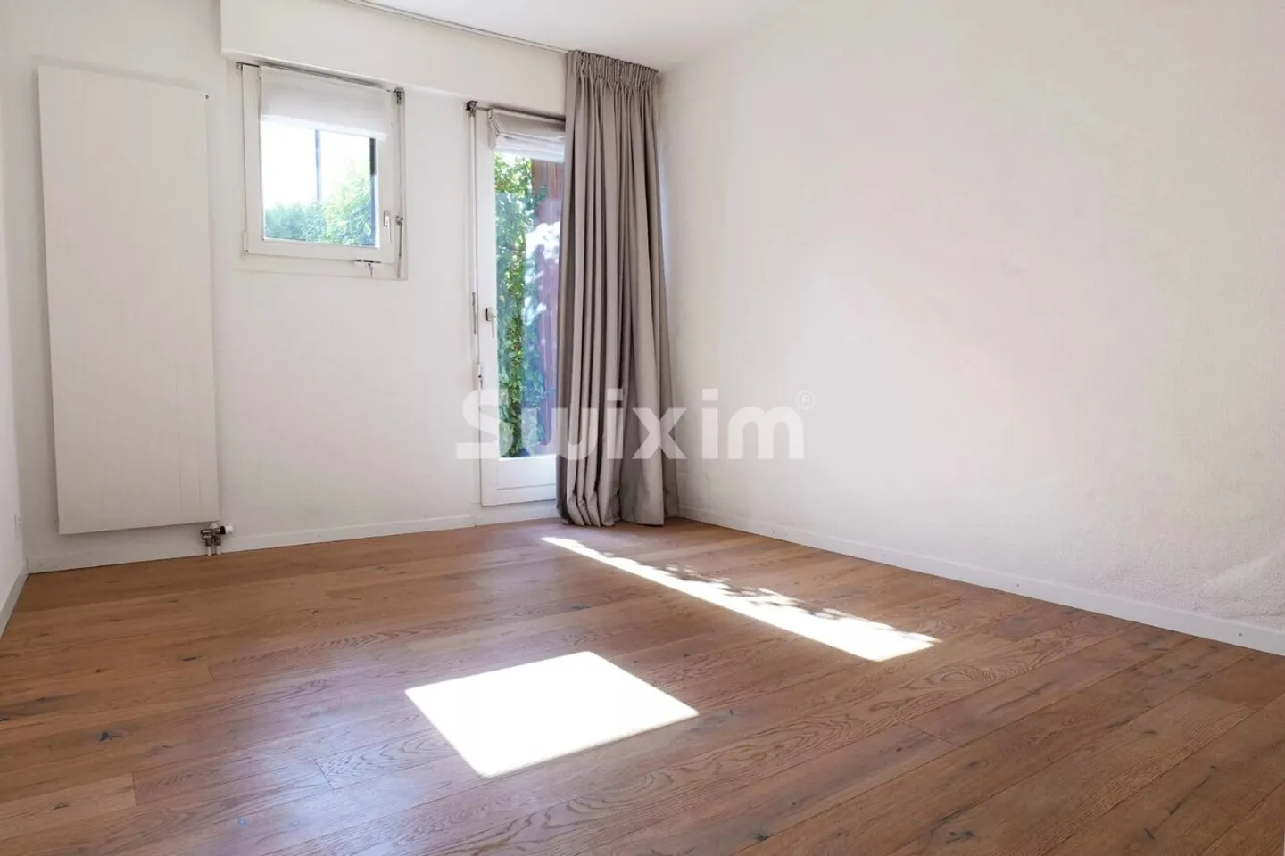 Appartement rénové de caractère - Photo 9 sur 13