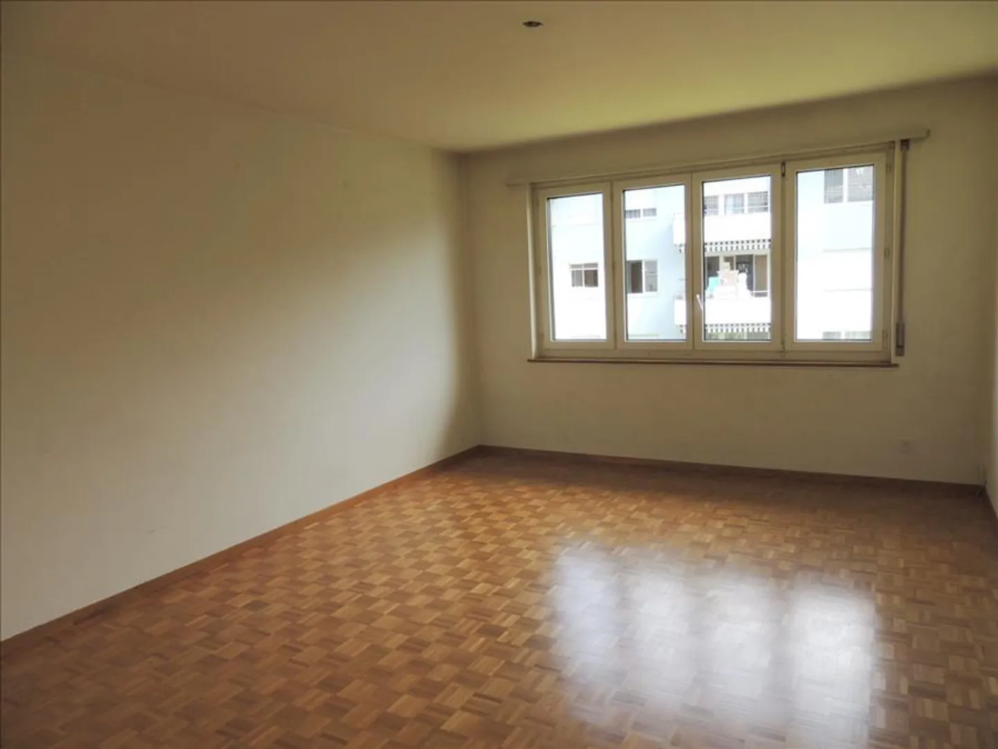 MIETEN OHNE KAUTION - Im Dorfkern von Küsnacht - Foto 2 von 4