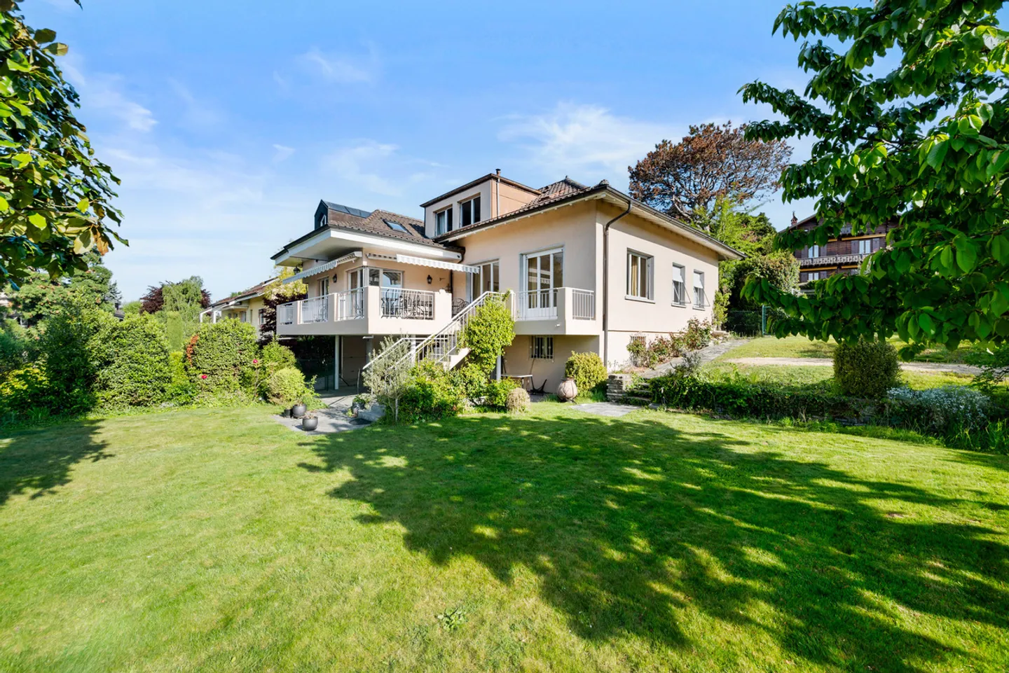 Charming Family Home in Pully - Photo 17 of 18