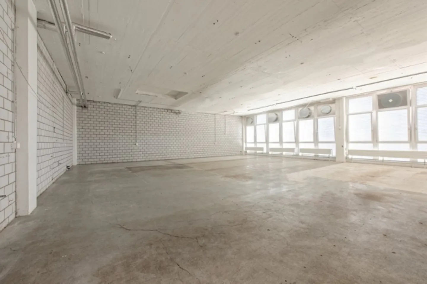 «Vielseitig nutzbare Gewerbefläche an top erschlossener Lage» - Foto 3 von 5