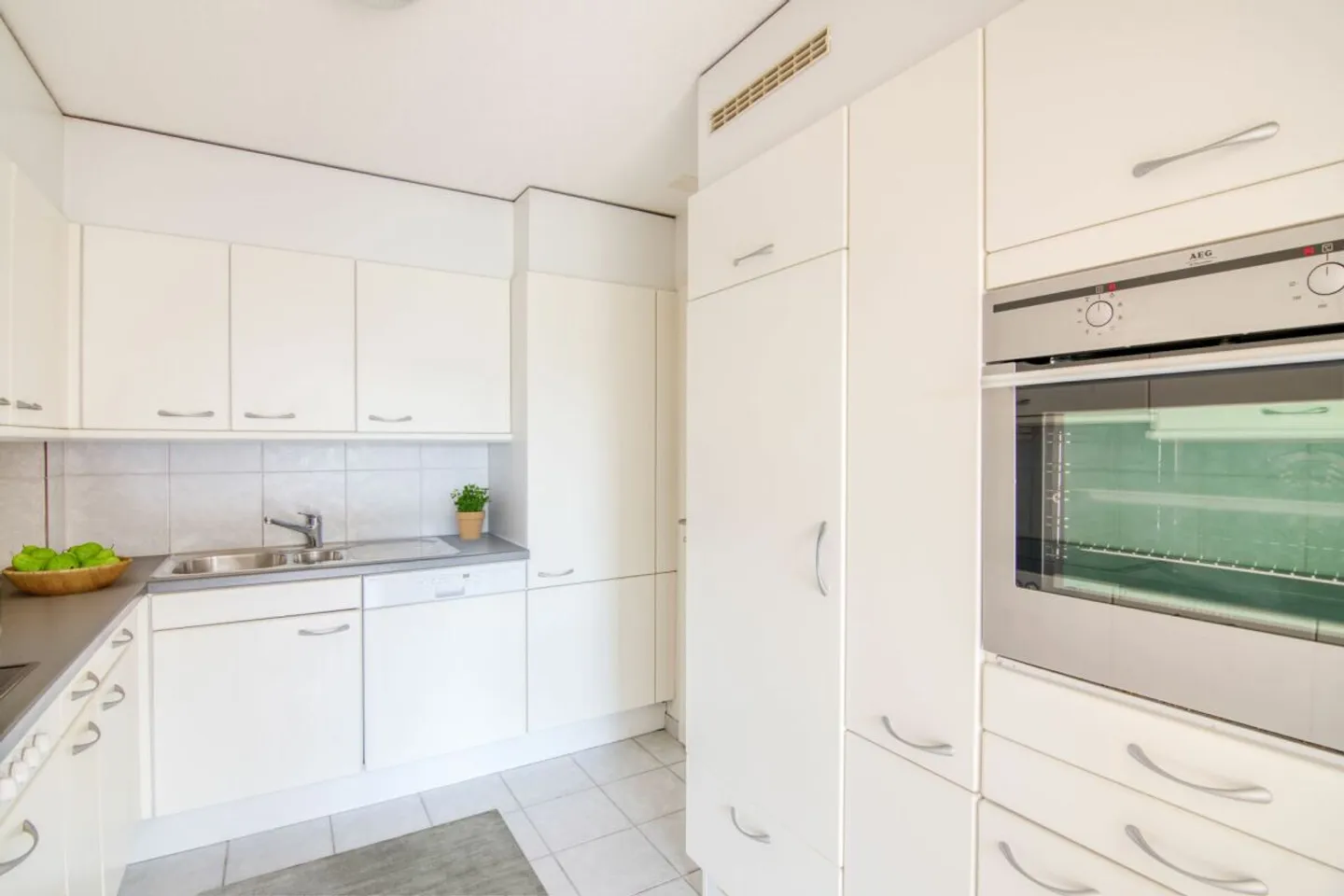 3.5-room apartment with parking space: perfect for your next life chapter - barrier-free, bright and close to the city - Photo 8 of 26